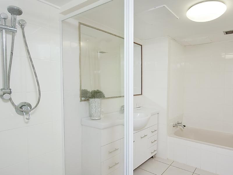 20/89 Thorn  St, Kangaroo Point QLD 4169