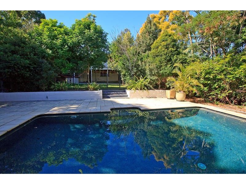 55 Brinawa St, Camp Hill QLD 4152