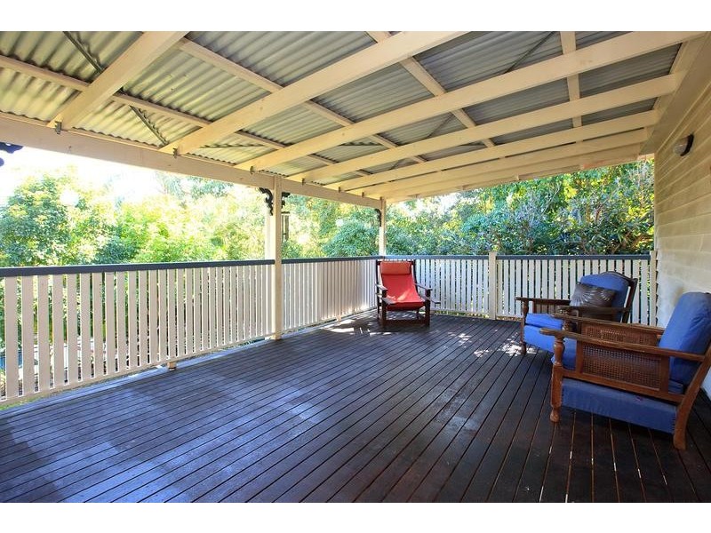 55 Brinawa St, Camp Hill QLD 4152