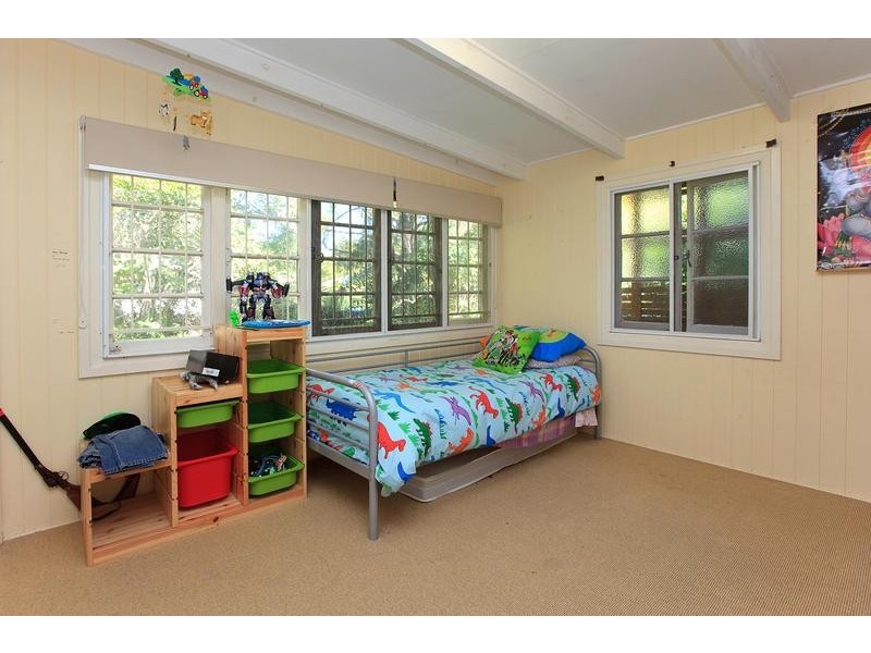 55 Brinawa St, Camp Hill QLD 4152