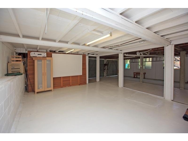 55 Brinawa St, Camp Hill QLD 4152