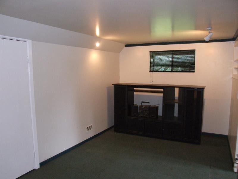 5 Woolford  Pl, Manly West QLD 4179