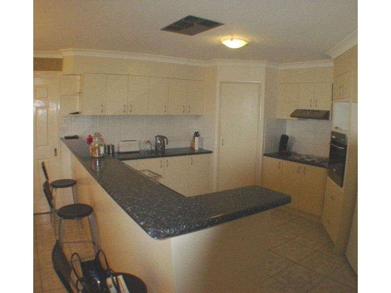 39 Yvonne  Cres, Mount Warren Park QLD 4207