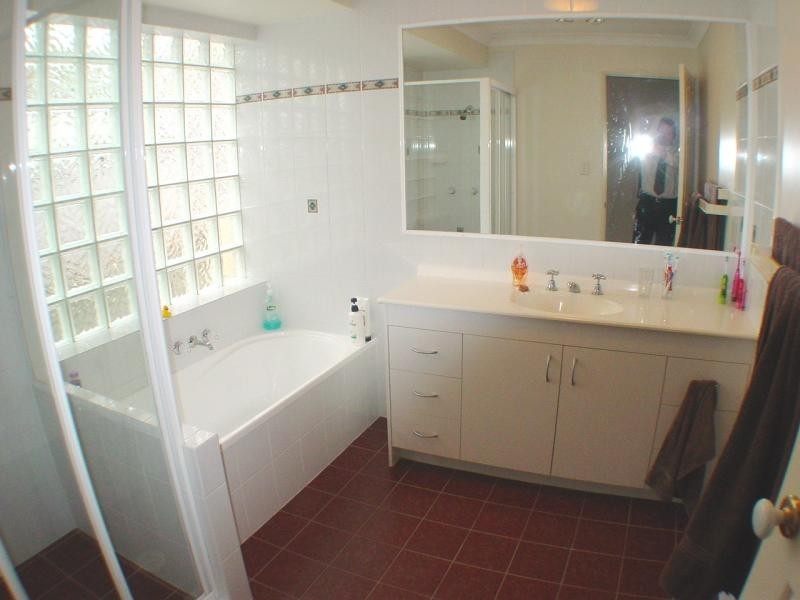 39 Yvonne  Cres, Mount Warren Park QLD 4207