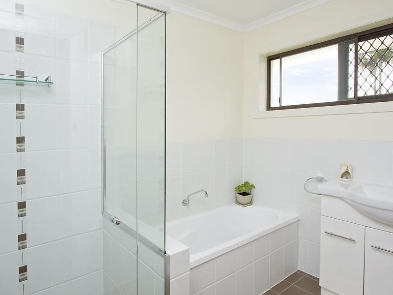 14 Bodian St, Carindale QLD 4152