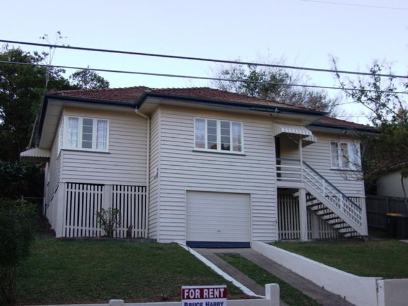 54 Coonara St, Holland Park QLD 4121