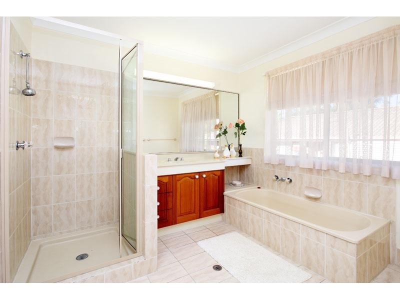 19 Grevillea  St, Mount Gravatt East QLD 4122