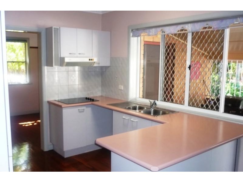 4/50 Booligal St, Carina QLD 4152