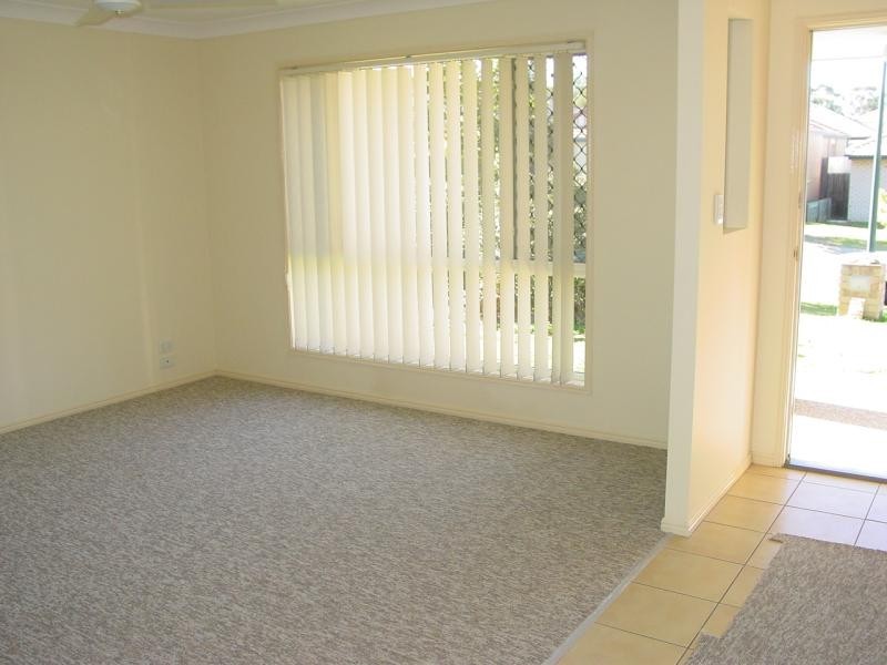 44 Berkshire  Pl, Springfield Lakes QLD 4300