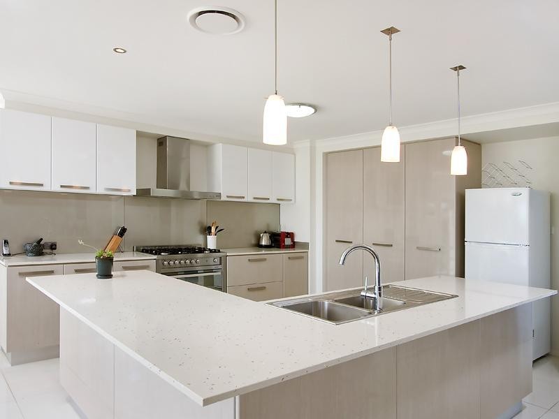 38 Birdwood Rd, Birkdale QLD 4159