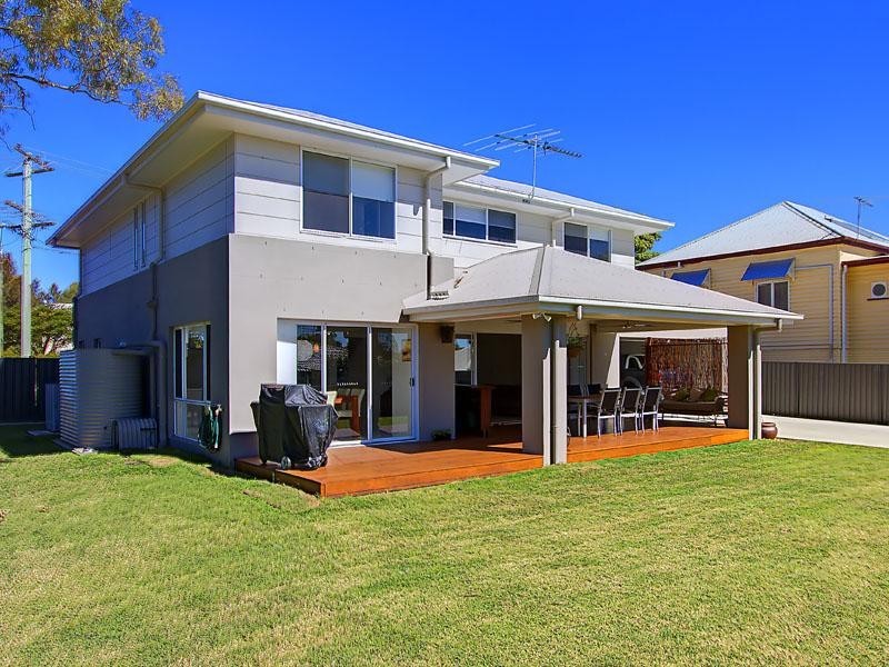 38 Birdwood Rd, Birkdale QLD 4159