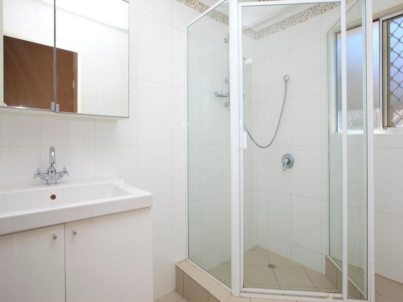 192 Bapaume Rd, Holland Park QLD 4121