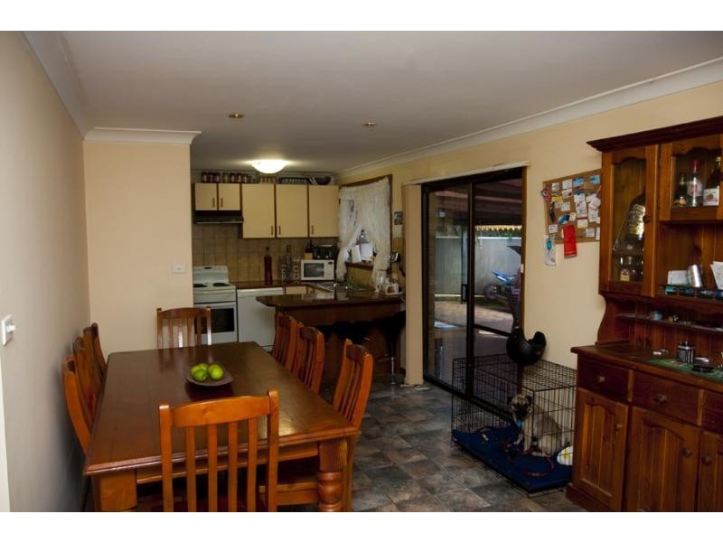 14 Colony Gdn, Horsley NSW 2530