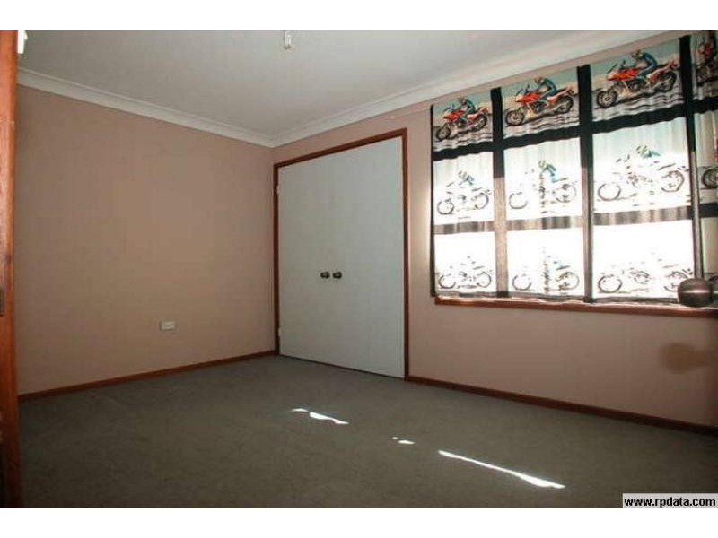 14 Colony Gdn, Horsley NSW 2530