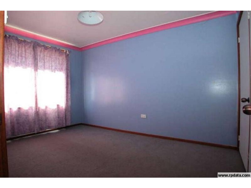 14 Colony Gdn, Horsley NSW 2530