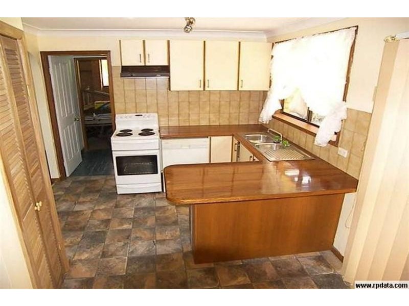 14 Colony Gdn, Horsley NSW 2530