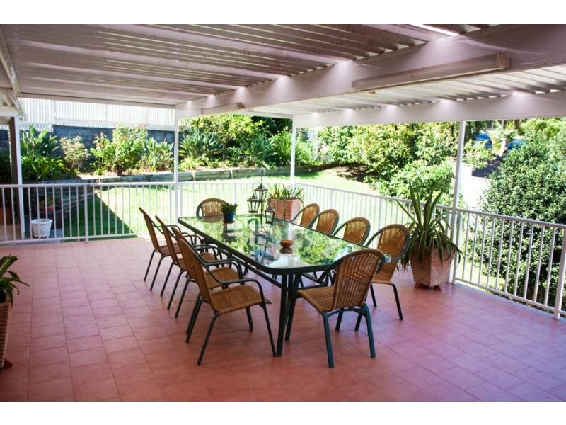 11 Castle Ct, Berkeley NSW 2506