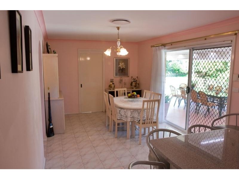 11 Castle Ct, Berkeley NSW 2506