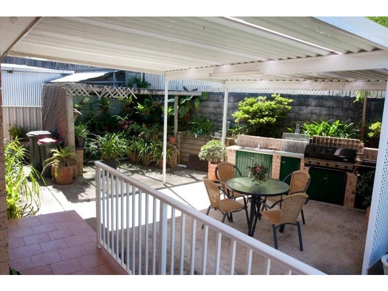 11 Castle Ct, Berkeley NSW 2506