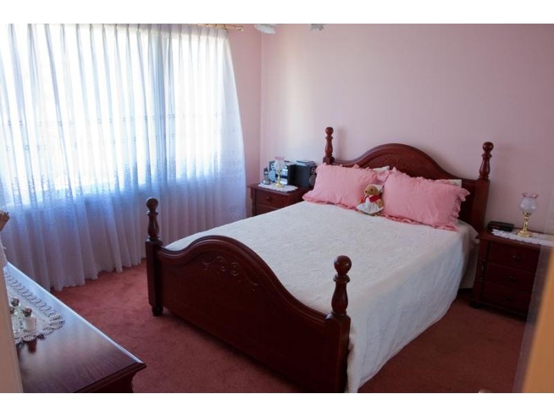 11 Castle Ct, Berkeley NSW 2506