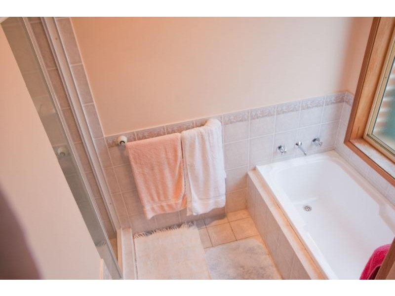 9 Cachia Bvd, Horsley NSW 2530