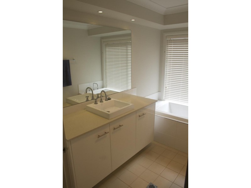 15 McLeod Pl, Horsley NSW 2530