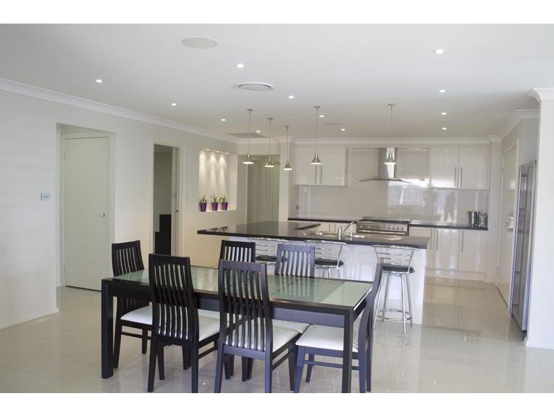 15 McLeod Pl, Horsley NSW 2530