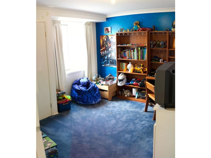 21 Amanda Pl, Horsley NSW 2530