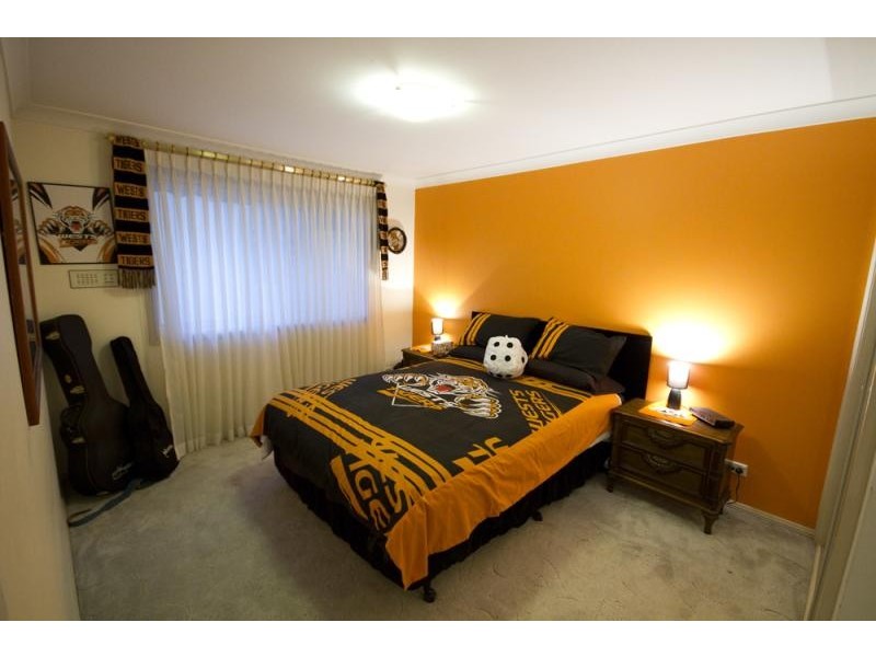 18 Ragamuffin Cct, Shell Cove NSW 2529