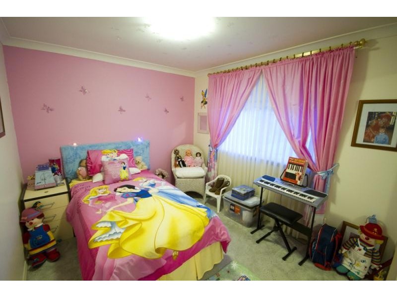 18 Ragamuffin Cct, Shell Cove NSW 2529