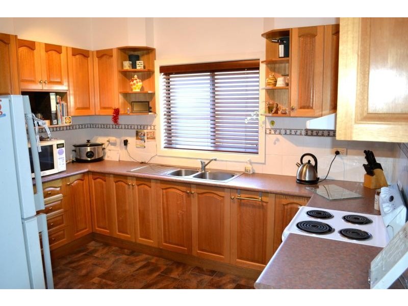 141 Fowlers Rd, Dapto NSW 2530