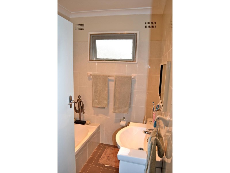 3 Preston St, Figtree NSW 2525