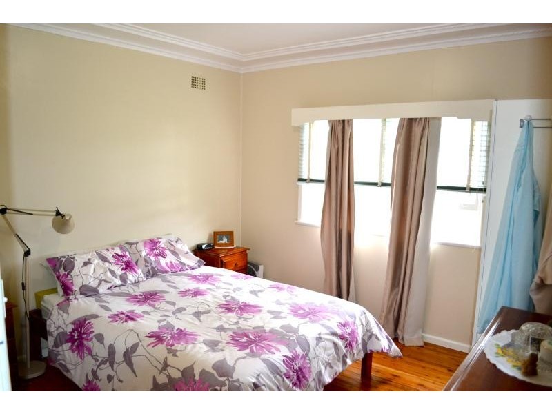 3 Preston St, Figtree NSW 2525