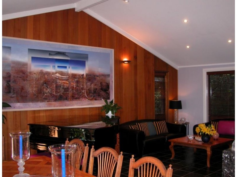 13 Valley Cl, Bayview NSW 2104