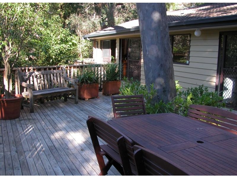 13 Valley Cl, Bayview NSW 2104