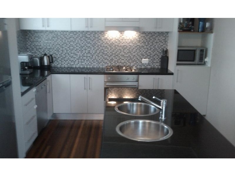 8 Yinni St, Maroochydore QLD 4558