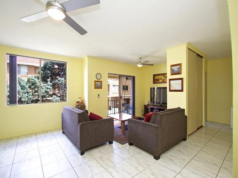 4/144 Kennedy Dr, Tweed Heads NSW 2485