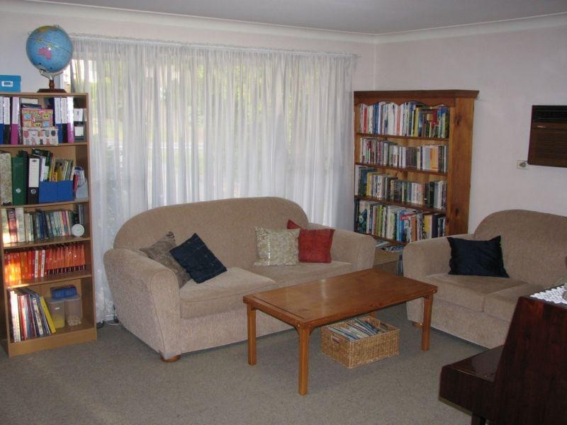 43 Delasala Dr, Macquarie Hills NSW 2285