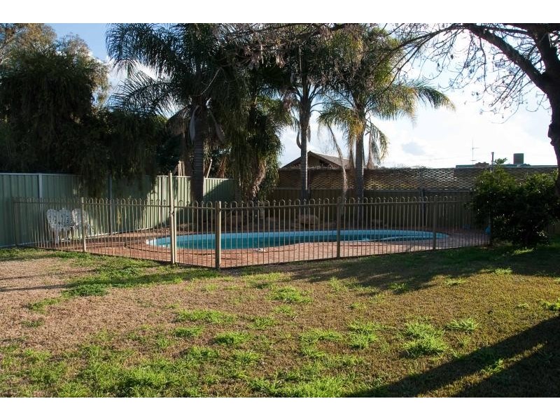 9 Allandale Dr, Dubbo NSW 2830