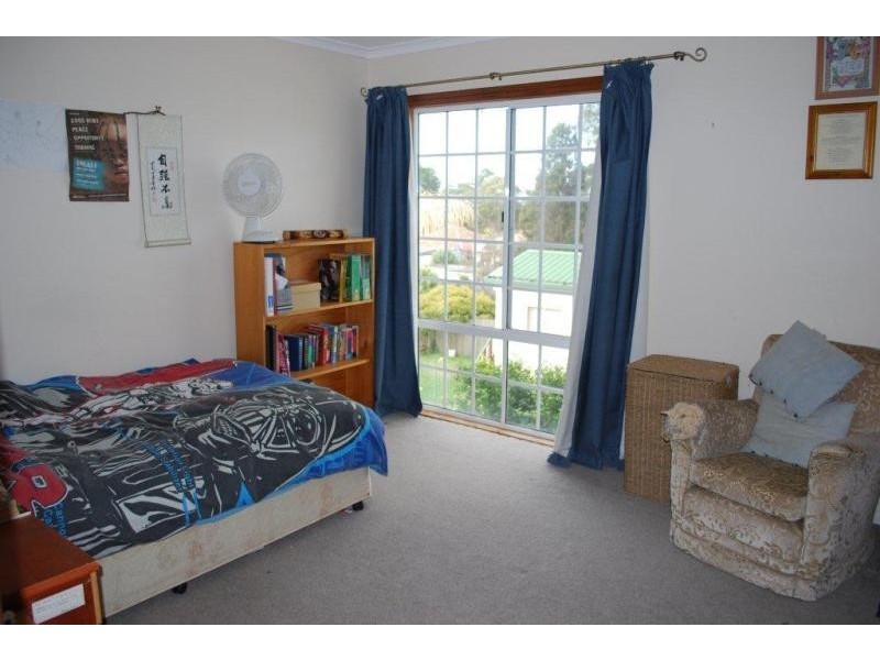 5 Waratah Rd, Engadine NSW 2233