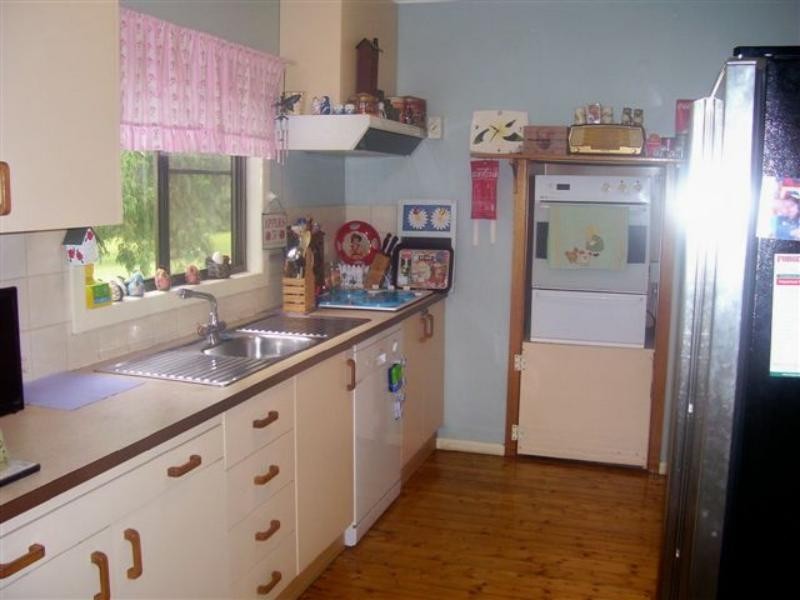 1860 Silverdale Rd, Silverdale NSW 2752