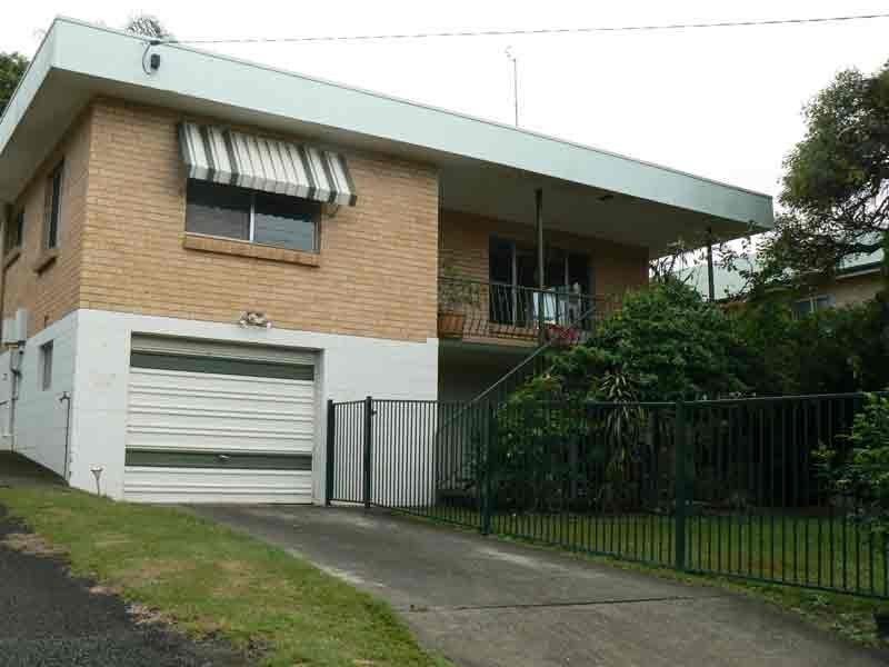 7 Government Rd, Labrador QLD 4215