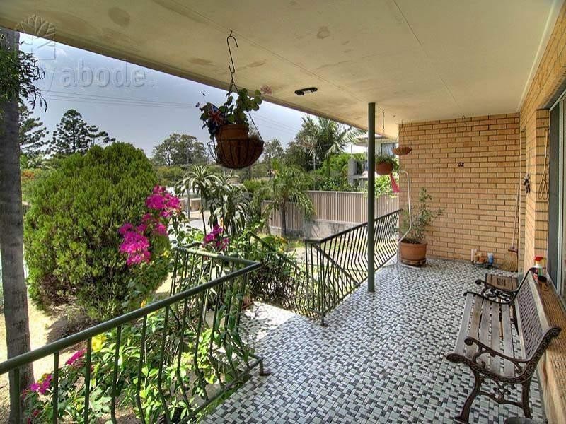 7 Government Rd, Labrador QLD 4215