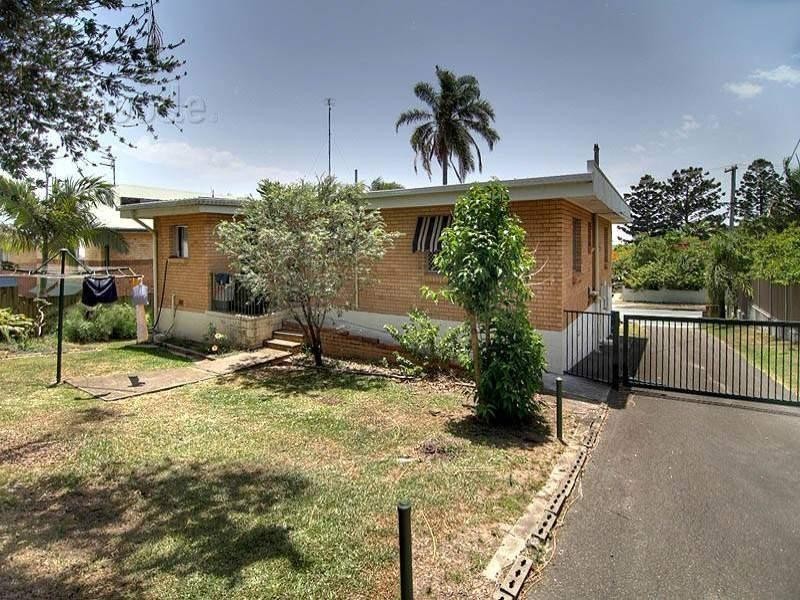 7 Government Rd, Labrador QLD 4215
