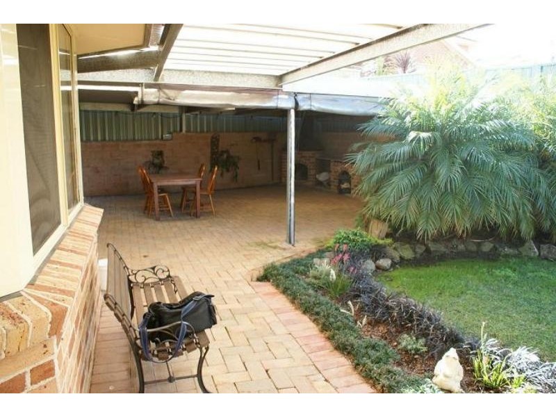 176 Panorama Dr, Farmborough Heights NSW 2526