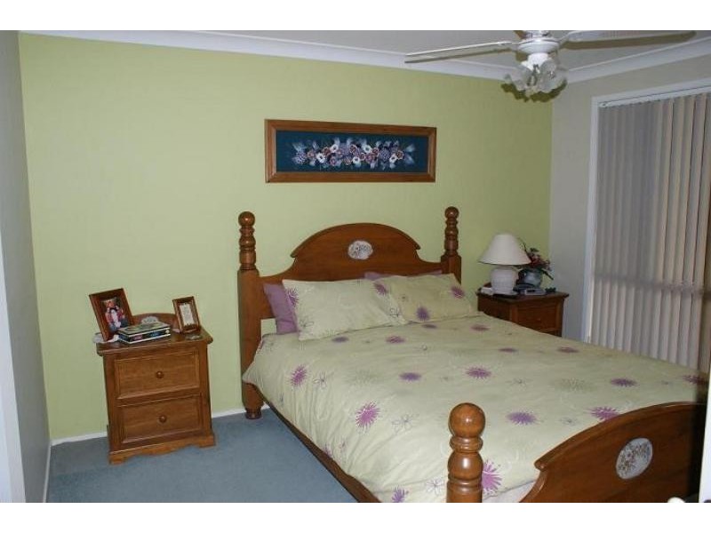 176 Panorama Dr, Farmborough Heights NSW 2526