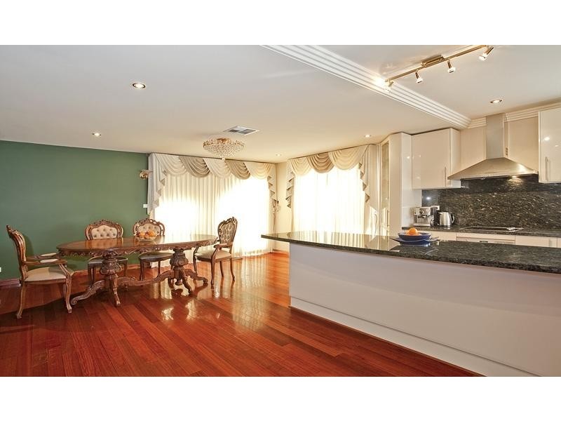 22 Consul Rd, Brookvale NSW 2100