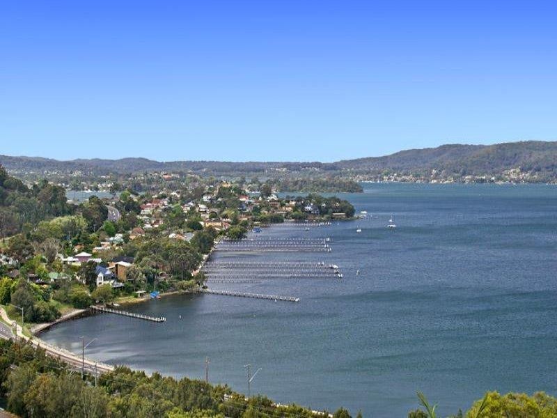 10 Sublime Point  Ave, Tascott NSW 2250