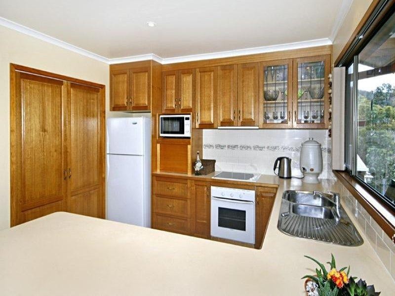 10 Sublime Point  Ave, Tascott NSW 2250