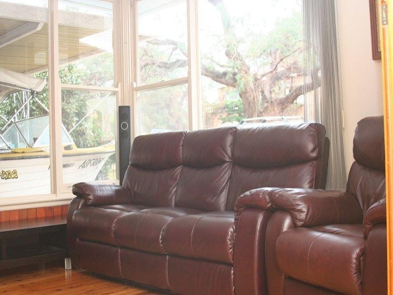 32 Garnet Rd, Miranda NSW 2228